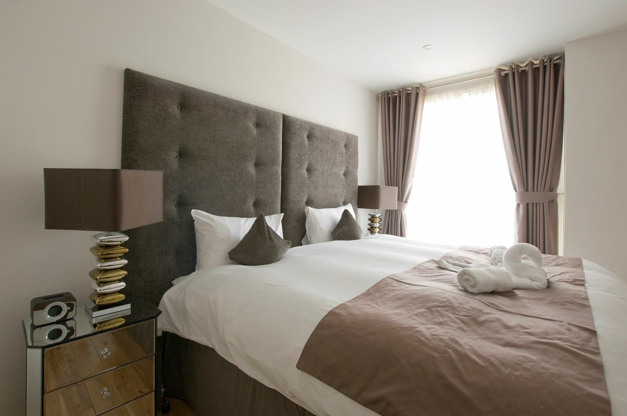 เชลซีบริดจ์อพาร์ตเมนท์ Apartment ลอนดอน ภายนอก รูปภาพ